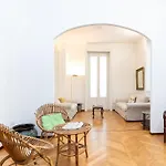 Apartament Downtown With Terrace And Garage Como