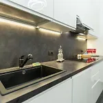 Apartament Downtown With Terrace And Garage *